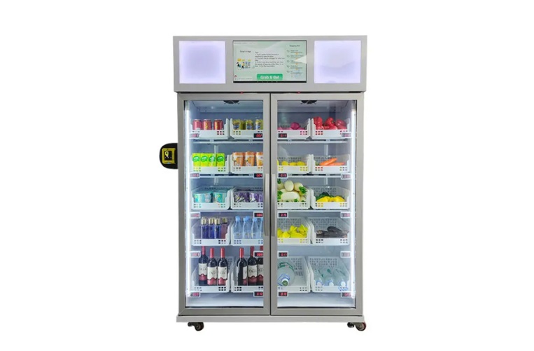 Smart Fridge Meal Salad Vending Machine by Minno Furniture